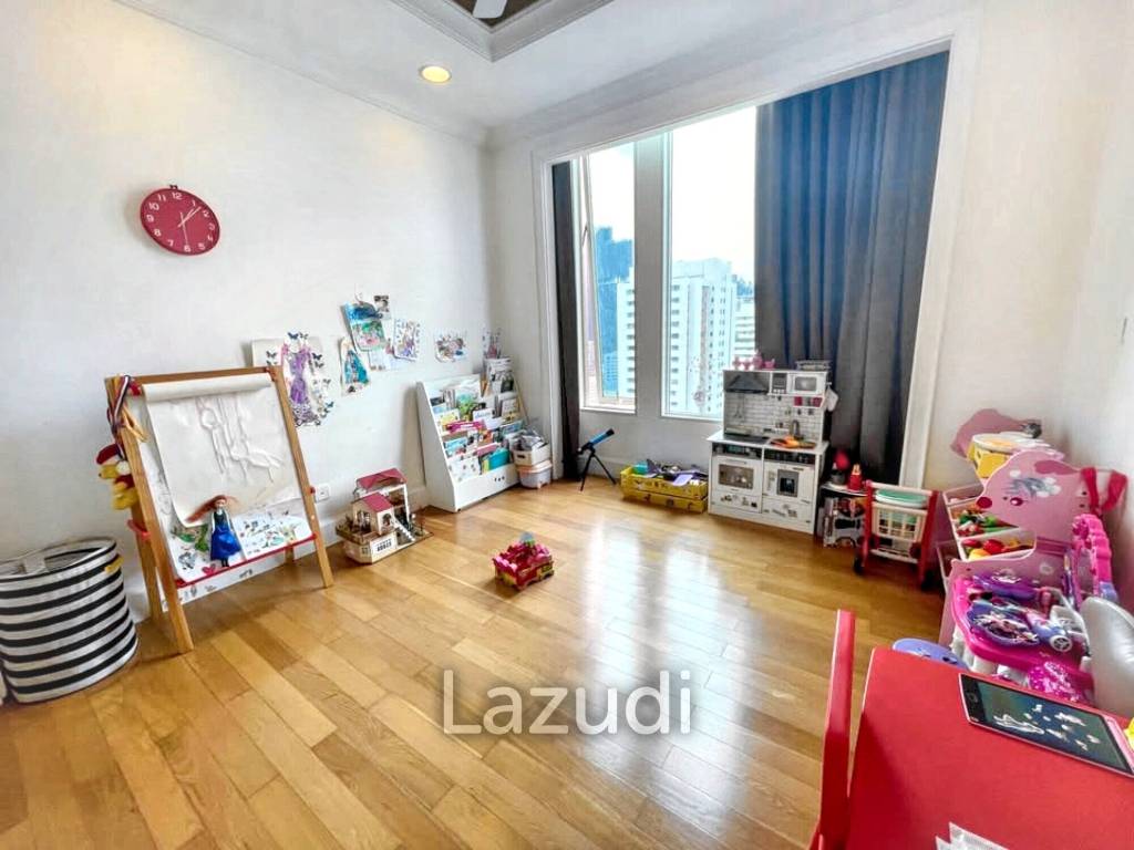 3 Bed 3 Bath 143 SQ.M Royce Private Residences