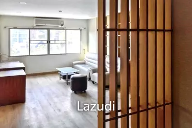2 Bedrooms 2 Bathrooms 70 SQ.M at 49 Suite