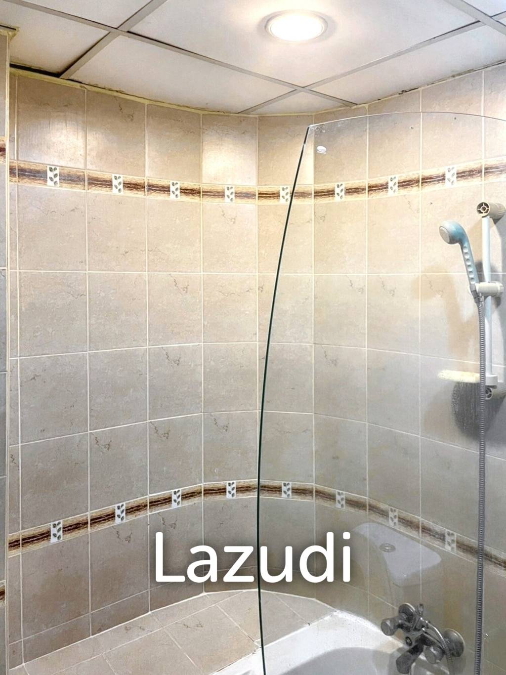 2 Bedrooms 2 Bathrooms 70 SQ.M at 49 Suite