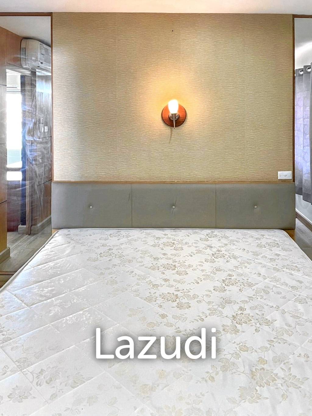 2 Bedrooms 2 Bathrooms 70 SQ.M at 49 Suite