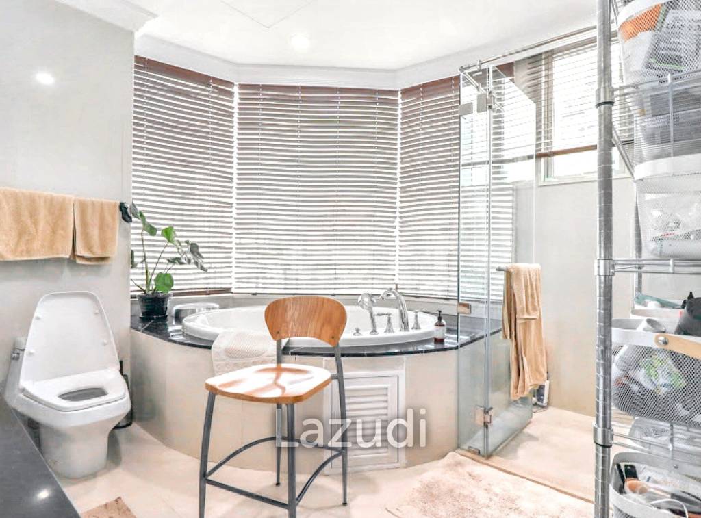 3 Bed 3 Bath 177.91 SQ.M Royce Private Residences