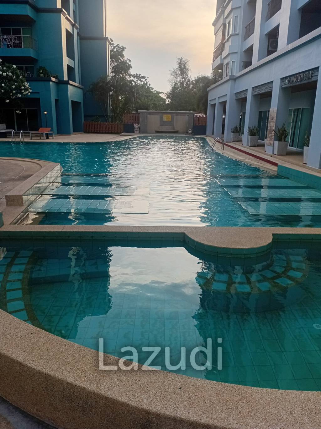Studio 1 Bath 44 SQ.M. Platinum Suites Condominiums