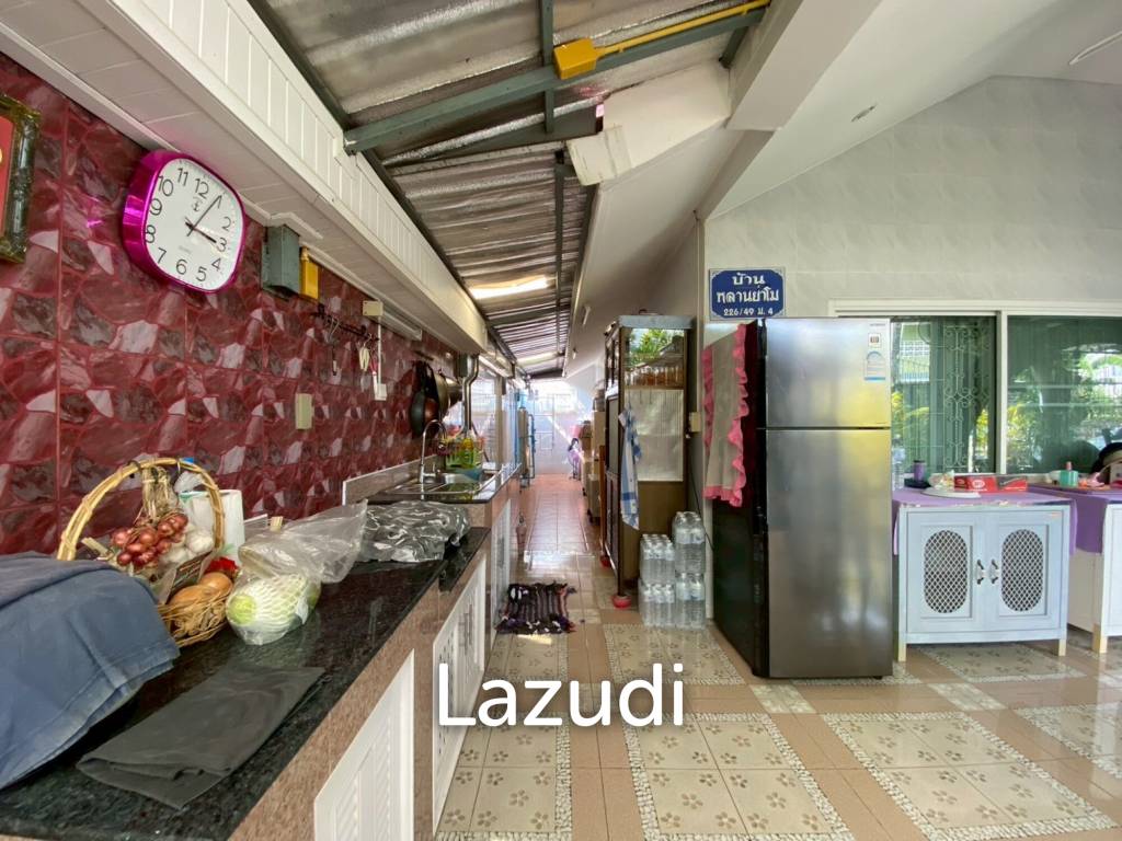 4 Beds 4 Baths 400 SQ.M. House in Baan Amphur