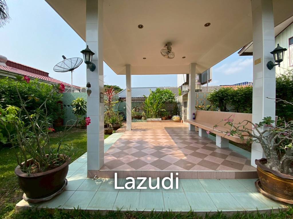 4 Beds 4 Baths 400 SQ.M. House in Baan Amphur