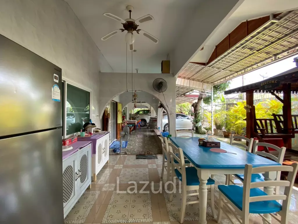 4 Beds 4 Baths 400 SQ.M. House in Baan Amphur