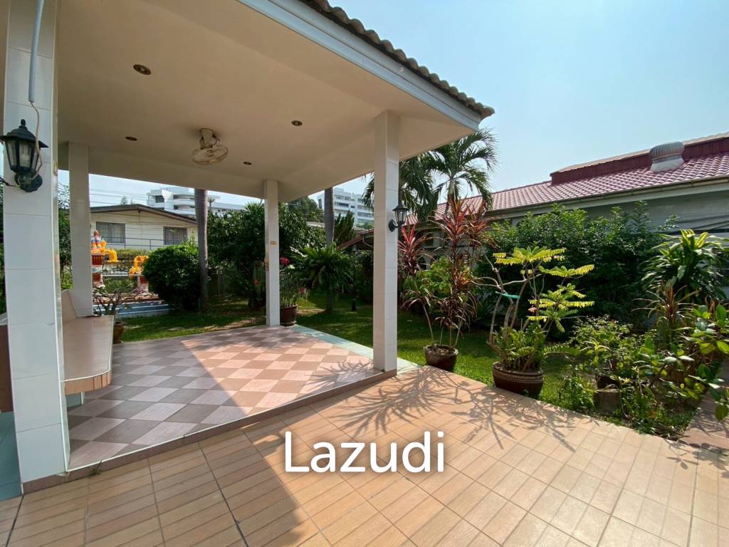 4 Beds 4 Baths 400 SQ.M. House in Baan Amphur