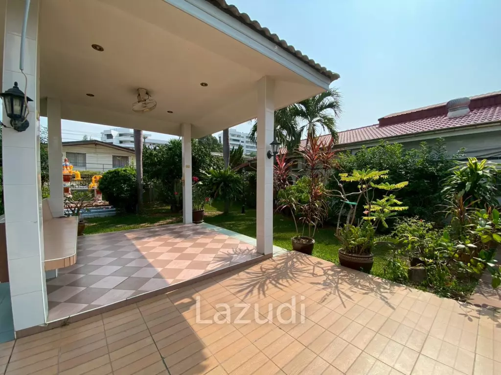 4 Beds 4 Baths 400 SQ.M. House in Baan Amphur