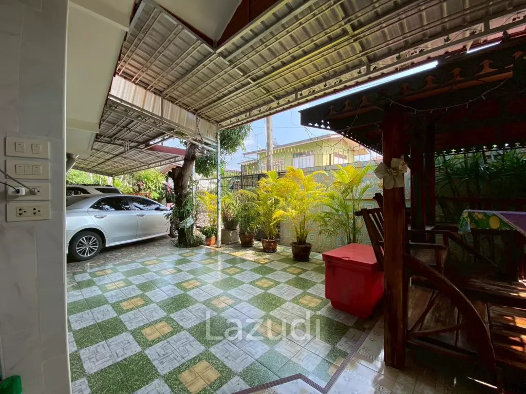 4 Beds 4 Baths 400 SQ.M. House in Baan Amphur