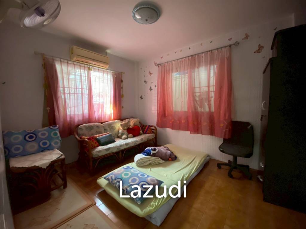 4 Beds 4 Baths 400 SQ.M. House in Baan Amphur