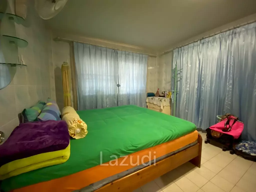 4 Beds 4 Baths 400 SQ.M. House in Baan Amphur