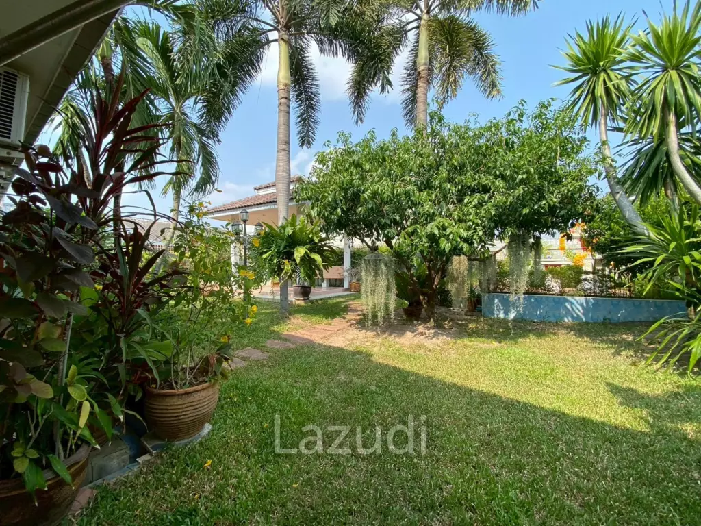 4 Beds 4 Baths 400 SQ.M. House in Baan Amphur