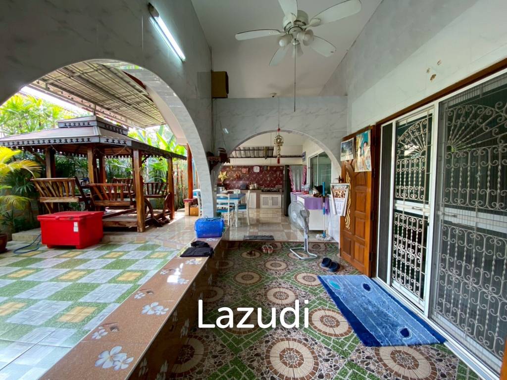 4 Beds 4 Baths 400 SQ.M. House in Baan Amphur