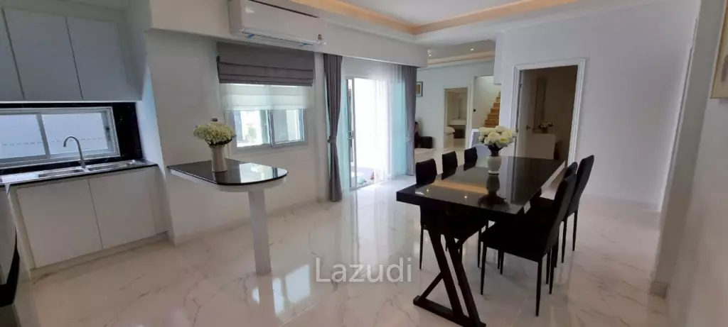 8 Bedrooms 9 Bathrooms 245 SQ.M. Suksabai Villa