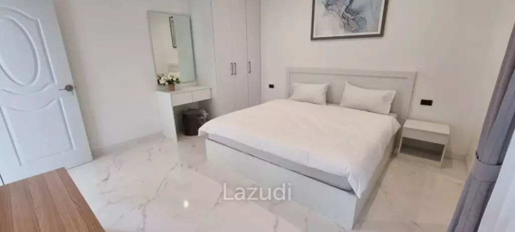8 Bedrooms 9 Bathrooms 245 SQ.M. Suksabai Villa