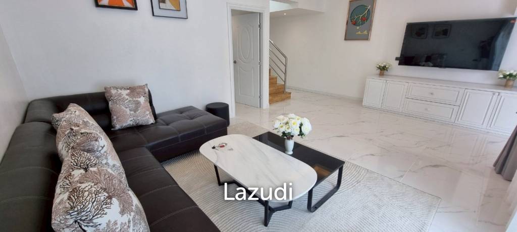 8 Bedrooms 9 Bathrooms 245 SQ.M. Suksabai Villa