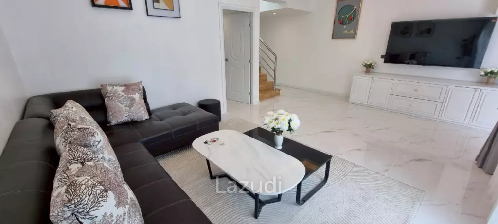 8 Bedrooms 9 Bathrooms 245 SQ.M. Suksabai Villa
