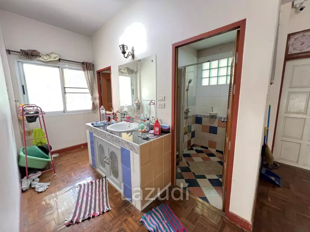 5 Bedroom House for Sale in Koolpunt Ville Chiang Rai