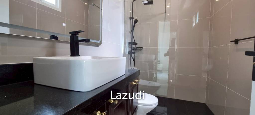 4 Bedrooms 5 Bathrooms 250 SQ.M. Suksabai Villa