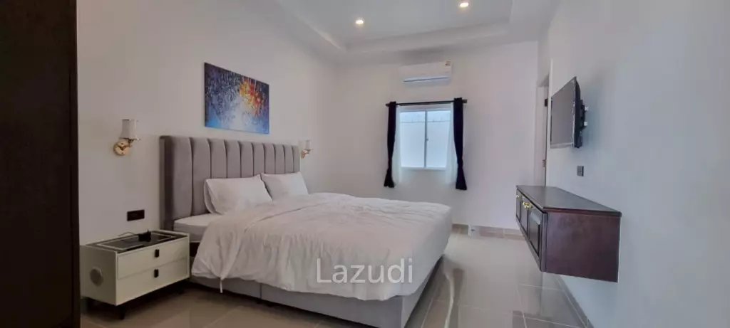4 Bedrooms 5 Bathrooms 250 SQ.M. Suksabai Villa