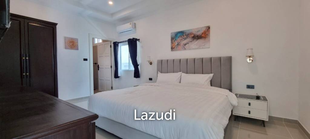 4 Bedrooms 5 Bathrooms 250 SQ.M. Suksabai Villa