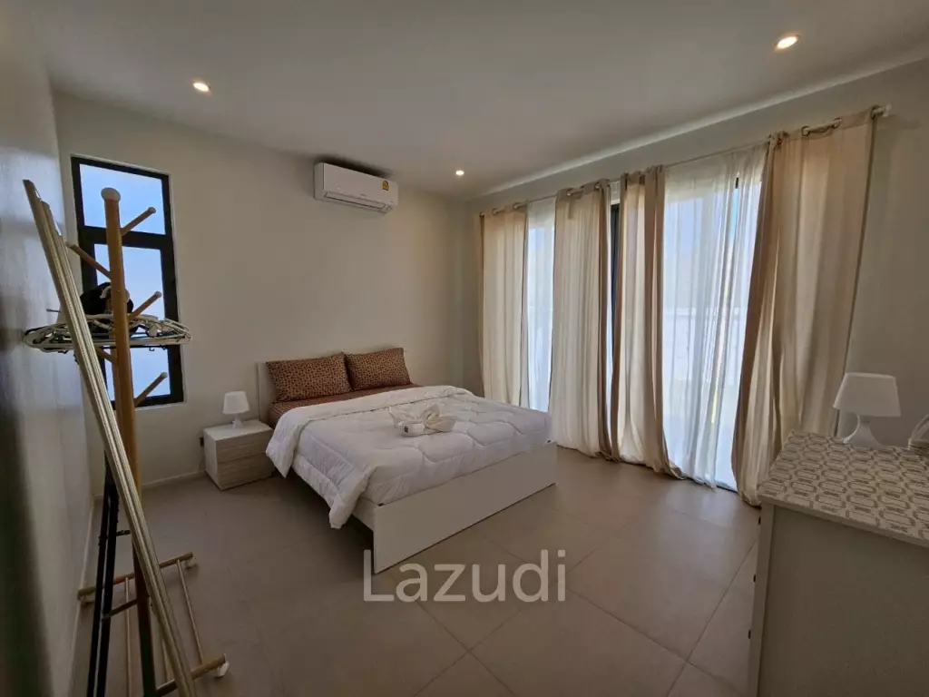 Modern Pool Villa in Hua Hin. 3 Bed, 2 bath.