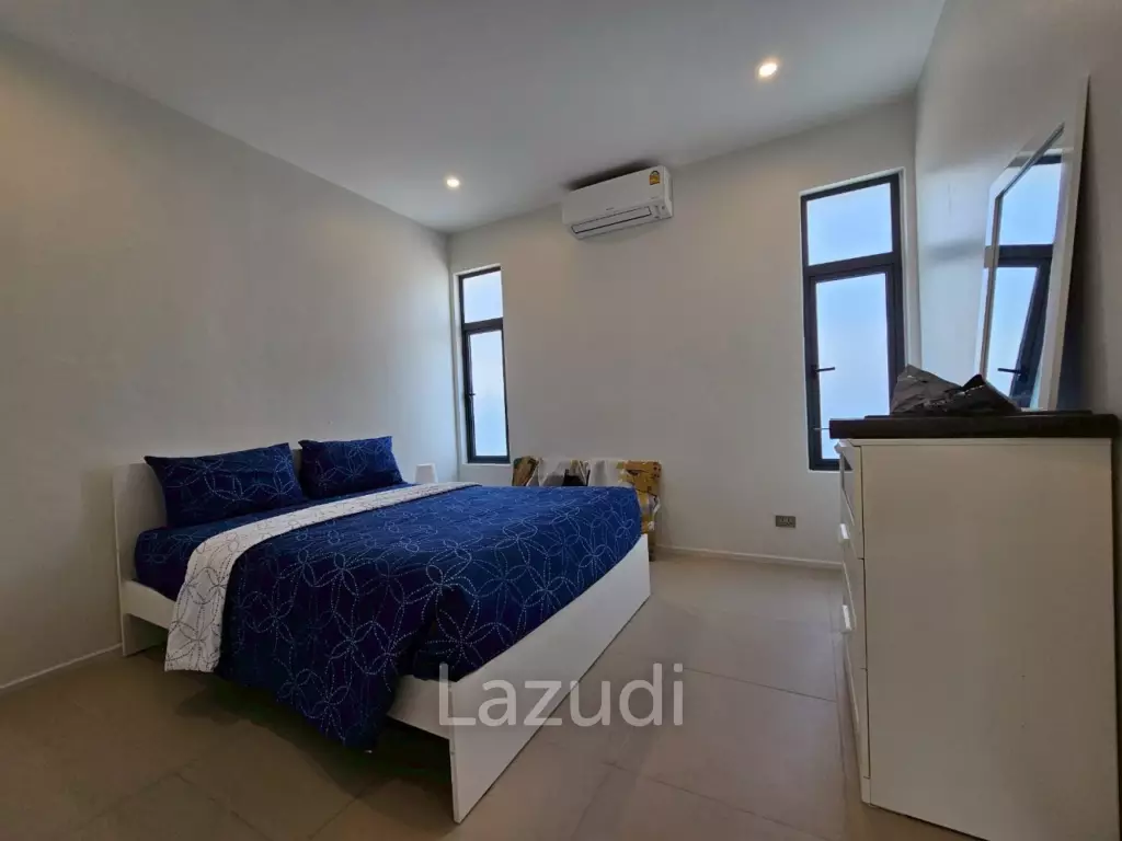 Modern Pool Villa in Hua Hin. 3 Bed, 2 bath.