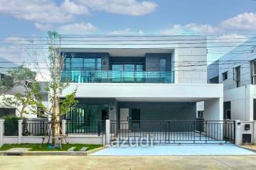 4 Bedroom 5 Bathroom 260 SQ.M. at Centro Bangna