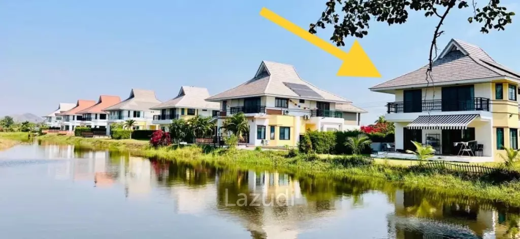 Amity Lakes: Lakeside 3 Bed 3 Bath Pool Villa