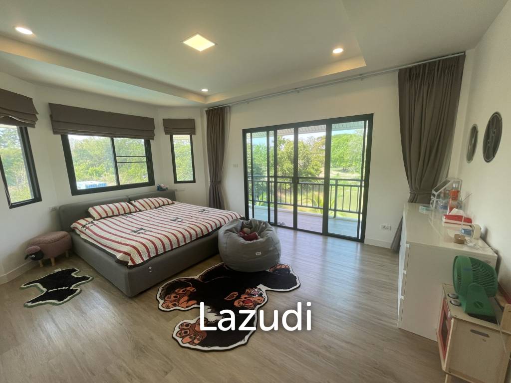 Amity Lakes: Lakeside 3 Bed 3 Bath Pool Villa
