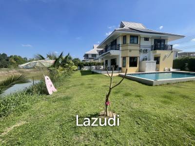 Amity Lakes: Lakeside 3 Bed 3 Bath Pool Villa