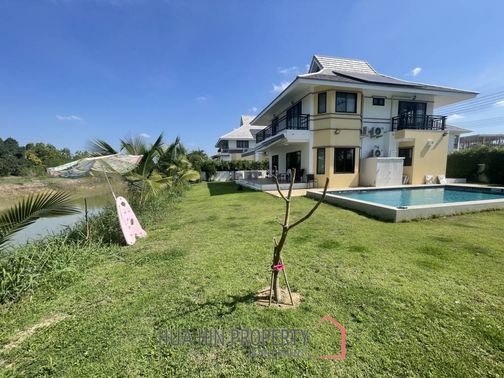 Amity Lakes: Lakeside 3 Bed 3 Bath Pool Villa