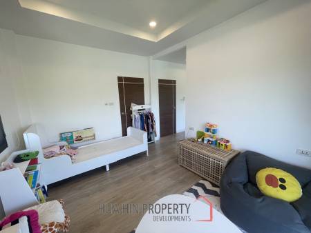 Amity Lakes: Lakeside 3 Bed 3 Bath Pool Villa