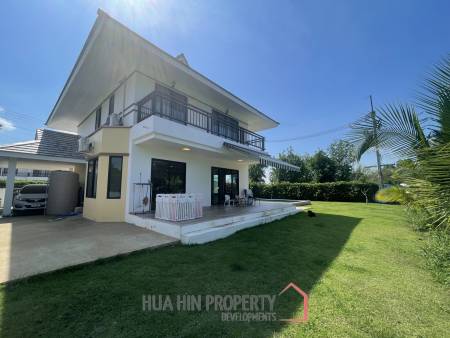 Amity Lakes: Lakeside 3 Bed 3 Bath Pool Villa