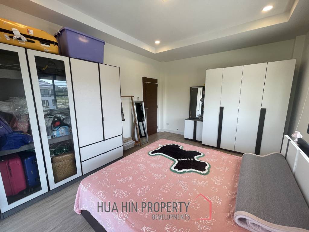 Amity Lakes: Lakeside 3 Bed 3 Bath Pool Villa
