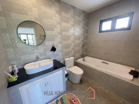Amity Lakes: Lakeside 3 Bed 3 Bath Pool Villa