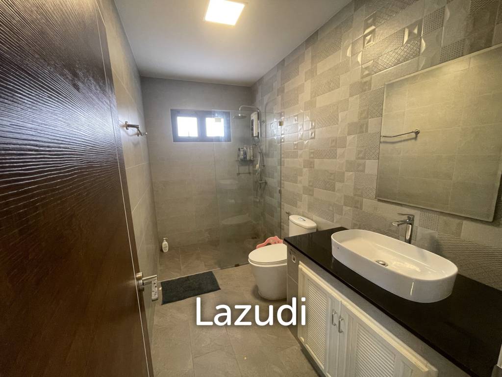 Amity Lakes: Lakeside 3 Bed 3 Bath Pool Villa
