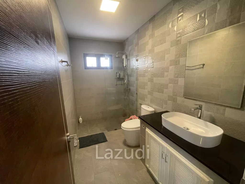 Amity Lakes: Lakeside 3 Bed 3 Bath Pool Villa