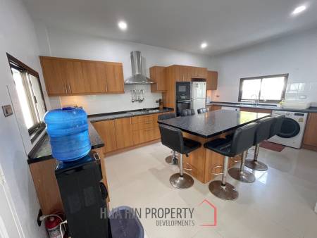 The Heights 1: Mountain view pool villa with guest house and 4 bedrooms and 4 bathrooms