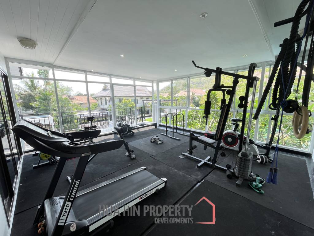 The Heights 1: Mountain view pool villa with guest house and 4 bedrooms and 4 bathrooms