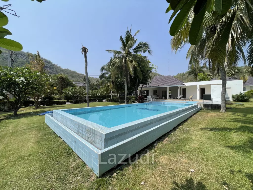 The Heights 1: Mountain view pool villa with guest house and 4 bedrooms and 4 bathrooms