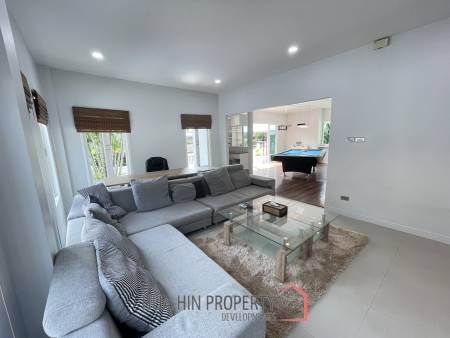The Heights 1: Mountain view pool villa with guest house and 4 bedrooms and 4 bathrooms