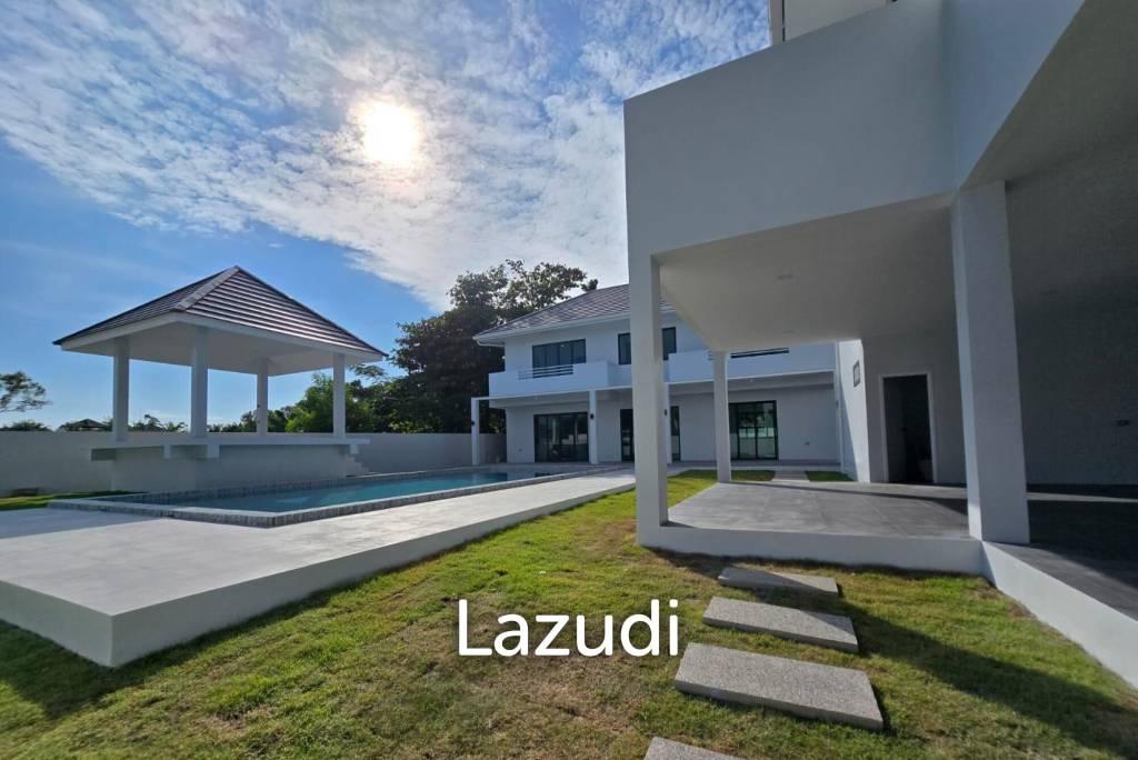 Brand New 4 Bedroom Pool Villa In Rawai