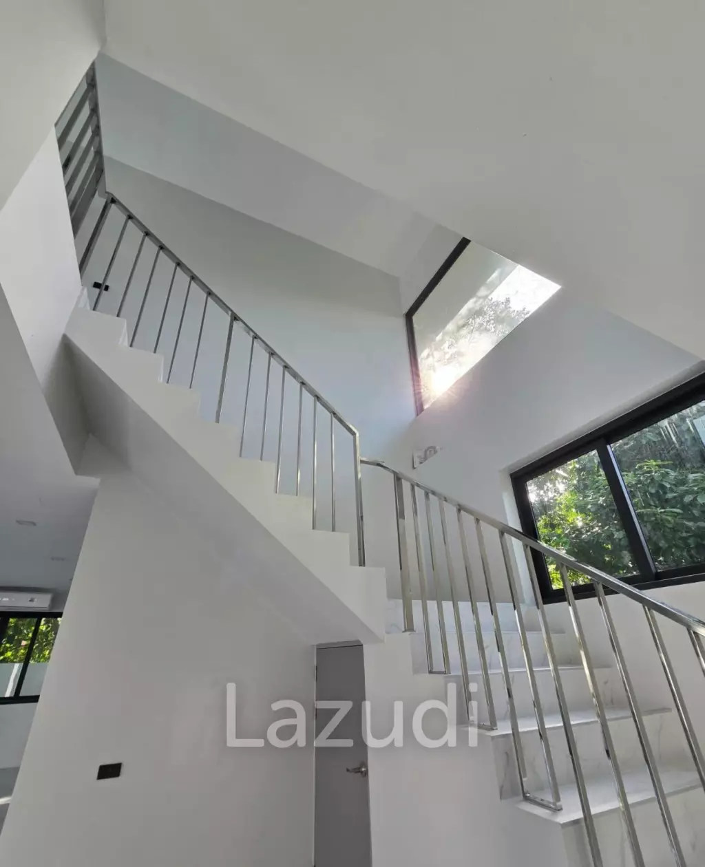 Brand New 4 Bedroom Pool Villa In Rawai