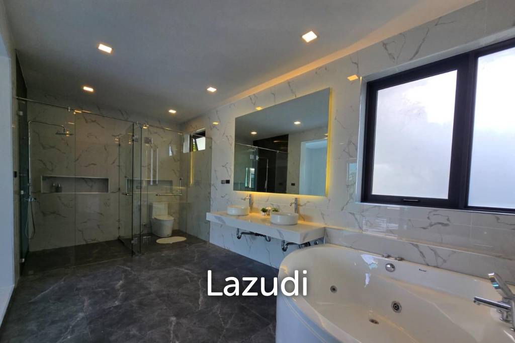 Brand New 4 Bedroom Pool Villa In Rawai