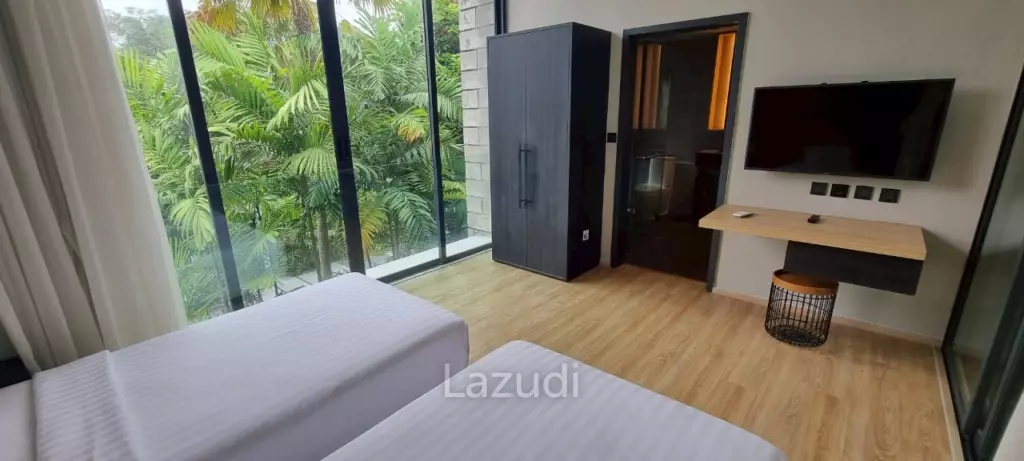 2 Beds 3 Baths 245 SQ.M. Cross Pattaya Oceanphere