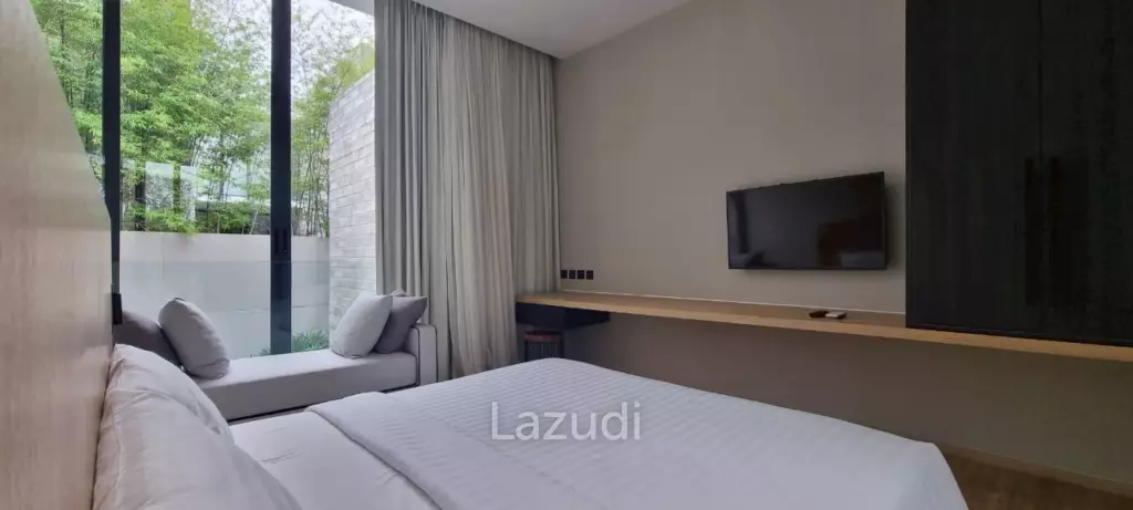 2 Beds 3 Baths 245 SQ.M. Cross Pattaya Oceanphere