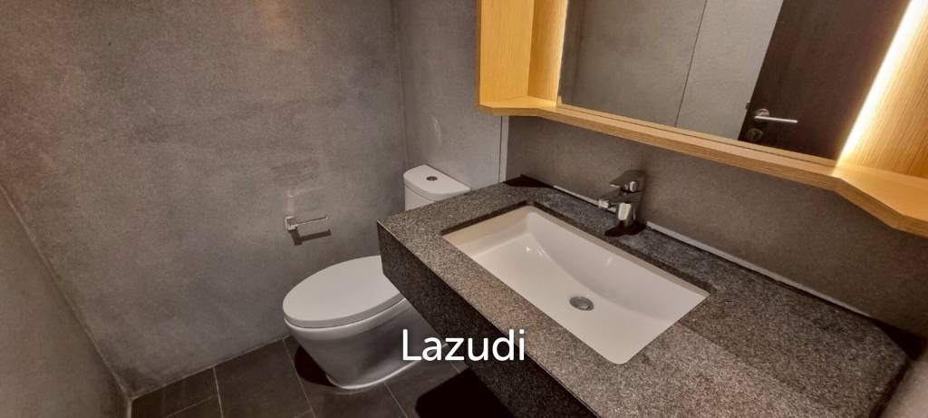 2 Beds 3 Baths 245 SQ.M. Cross Pattaya Oceanphere