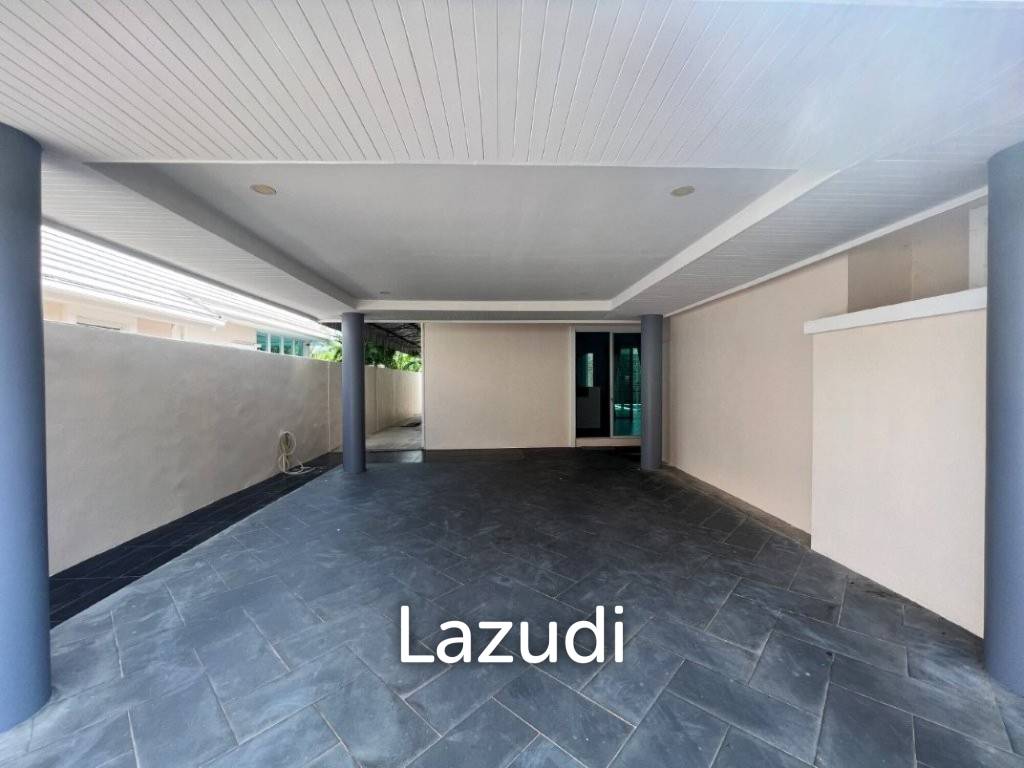 380 ตร.ม 3 เตียง 3 อาบน้ำ วิลล่า For ขาย