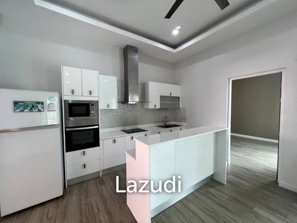 380 ตร.ม 3 เตียง 3 อาบน้ำ วิลล่า For ขาย