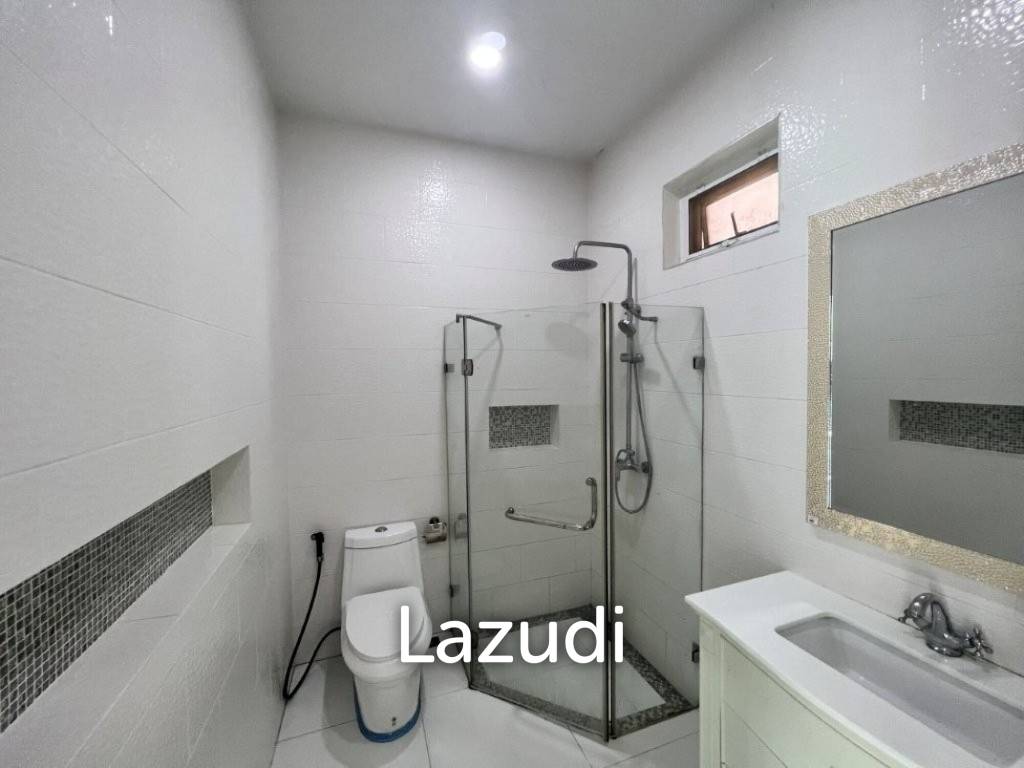 380 ตร.ม 3 เตียง 3 อาบน้ำ วิลล่า For ขาย